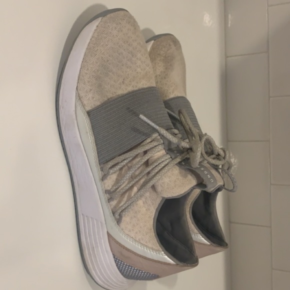 Under armour pink, grey, white runners - Picture 3 of 4